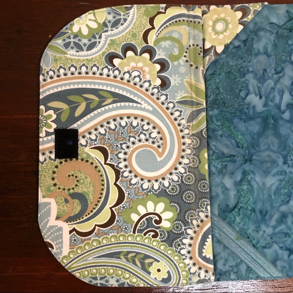 Custom Cloth IPad or Tablet Tri-Fold Case - Picture 5 of 7